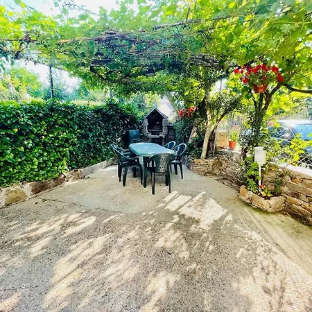 Agradable Casa Con Chimenea, En Zona Tranquila De Sanabria Prázdninový dům