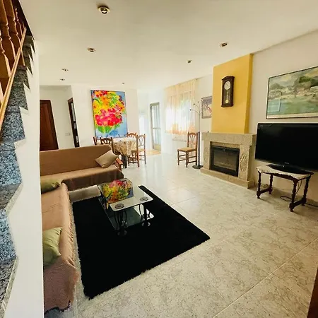 Prázdninový dům Agradable Casa Con Chimenea, En Zona Tranquila De Sanabria