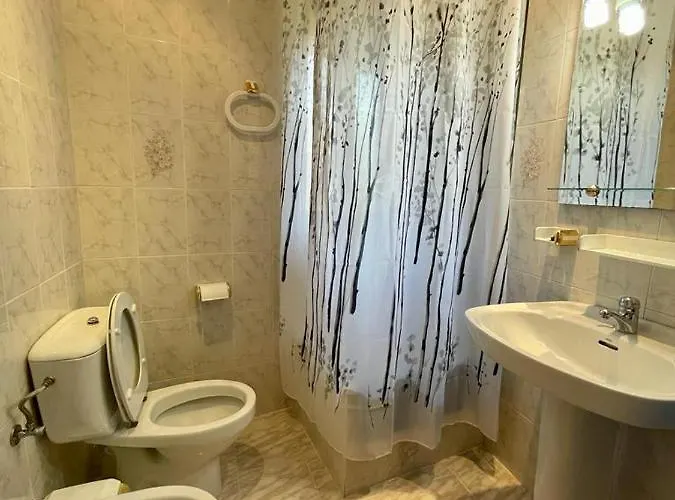 Agradable Casa Con Chimenea, En Zona Tranquila De Sanabria Дом отдыха Barrio de Lomba